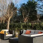 Modern By Sea * Coxyde