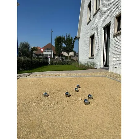 Vakantiehuis Modern By Sea