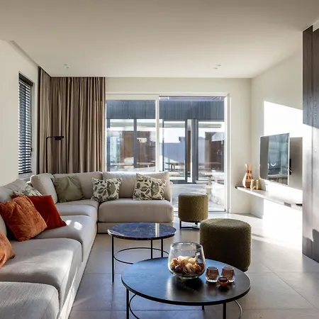 Modern By Sea 度假居 *